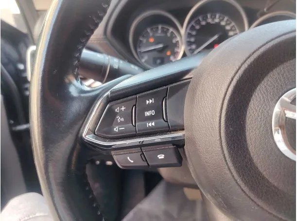 Car image 22