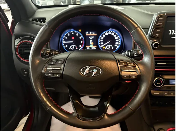 Car image 16