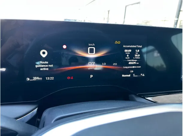 Car image 23