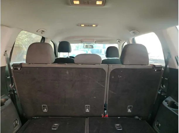 Car image 31