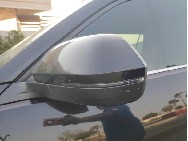 Car image 30