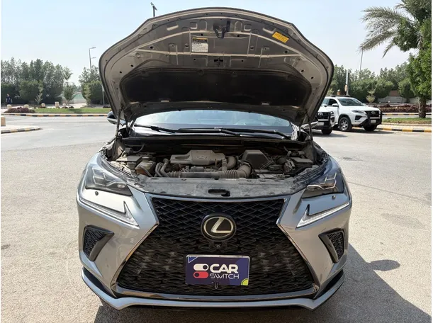 Car image 26
