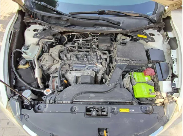 Car image 21