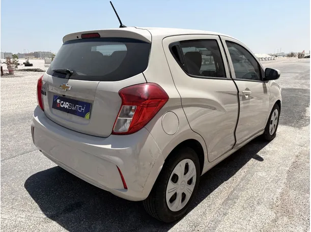 Car image 5