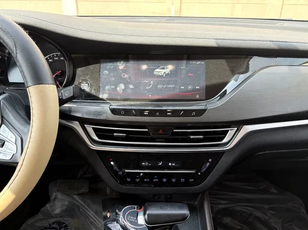 Car image 21