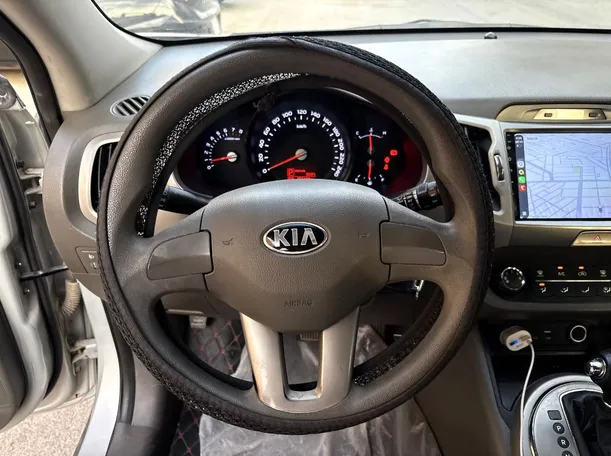 Car image 21