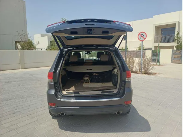 Car image 22