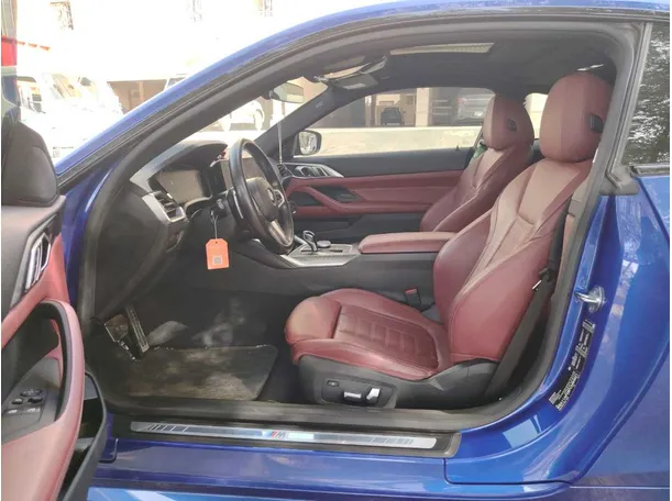 Car image 13