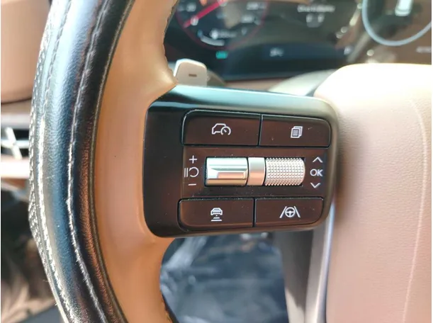 Car image 38
