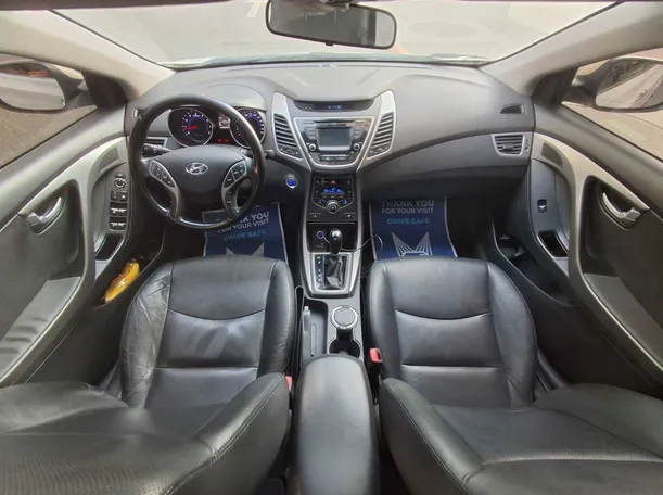 Car image 15