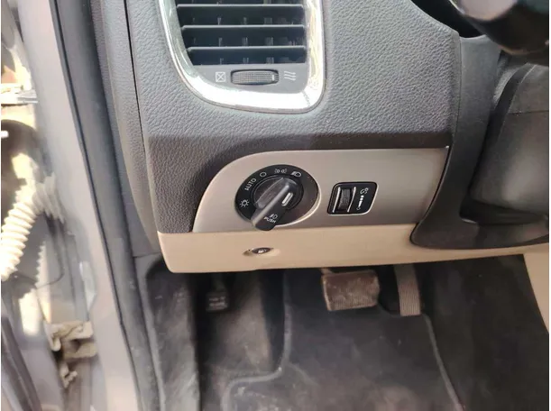 Car image 41
