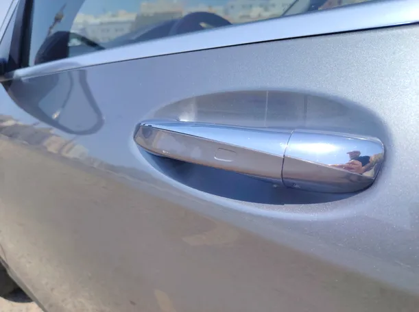 Car image 35