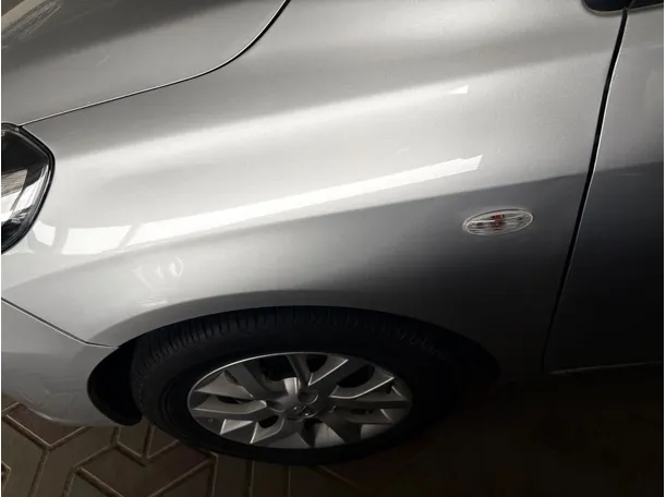 Car image 7