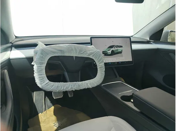 Car image 31