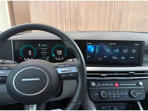 Car image 7