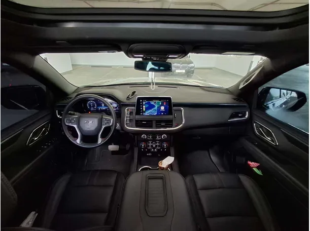 Car image 17