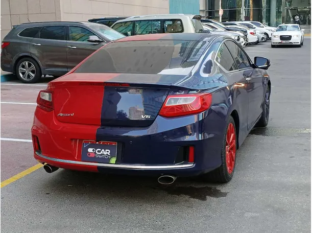 Car image 7