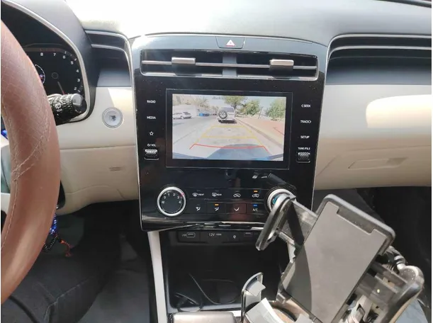 Car image 28