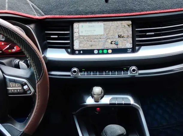 Car image 25
