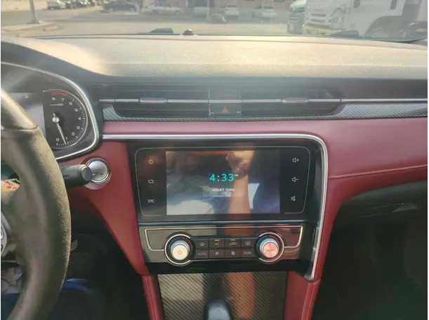 Car image 27