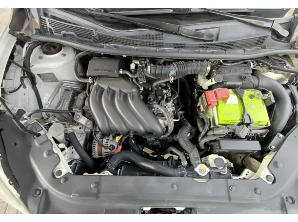 Car image 19