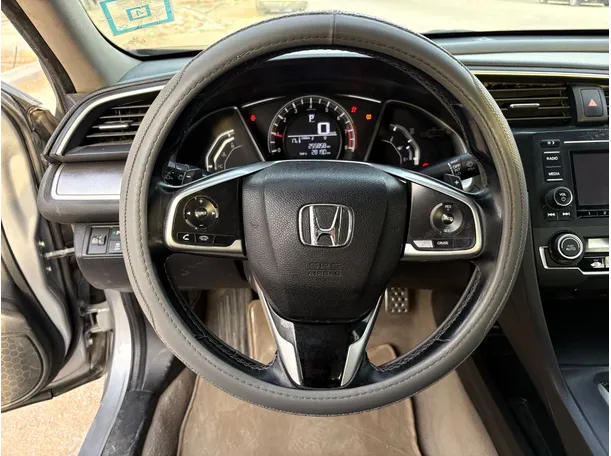 Car image 21