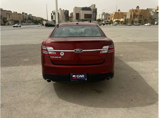 Car image 6