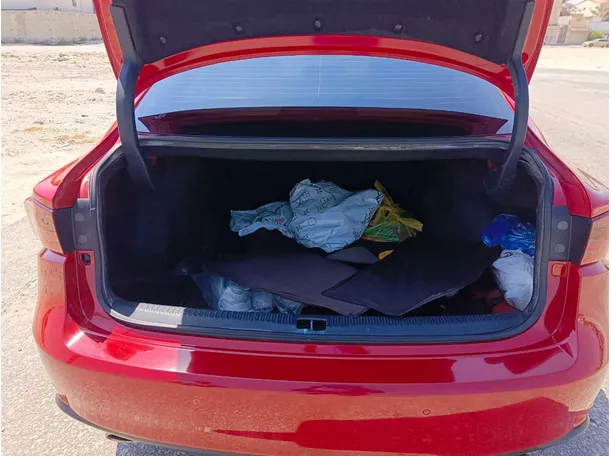 Car image 28