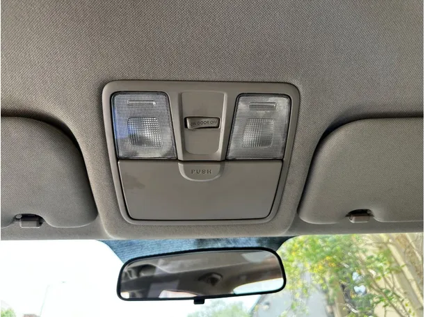 Car image 23