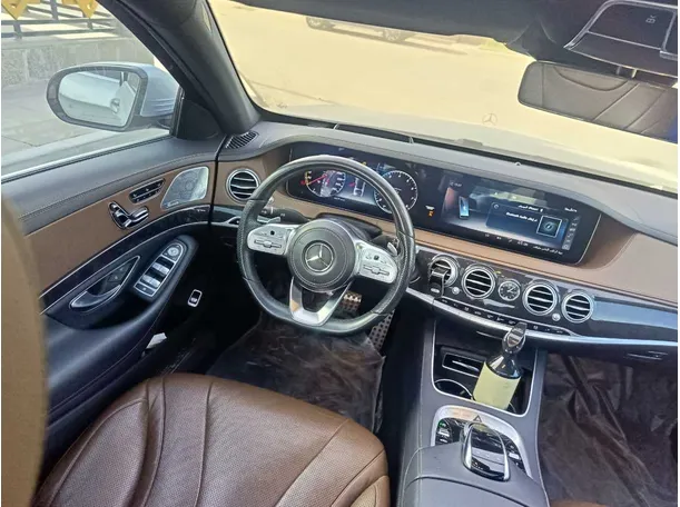 Car image 22