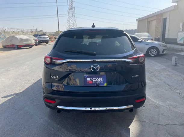 Car image 6