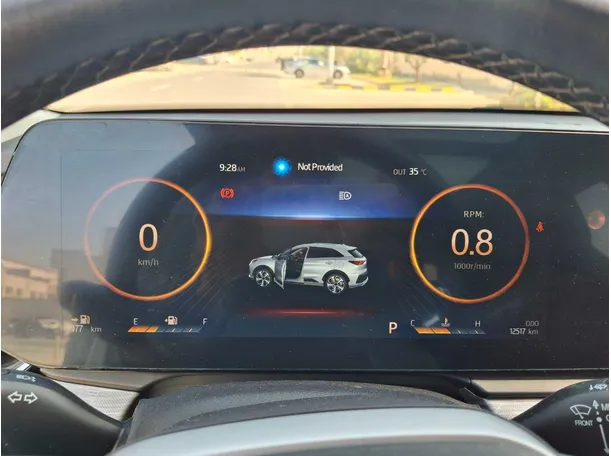 Car image 18