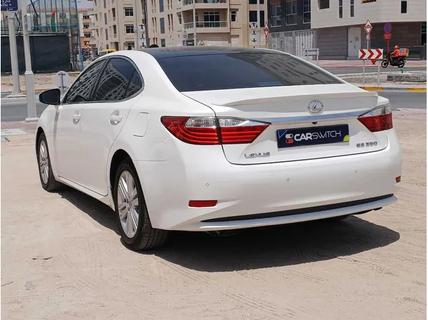 Car image 7