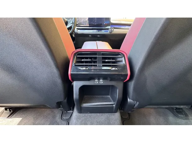 Car image 24