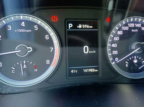 Car image 30