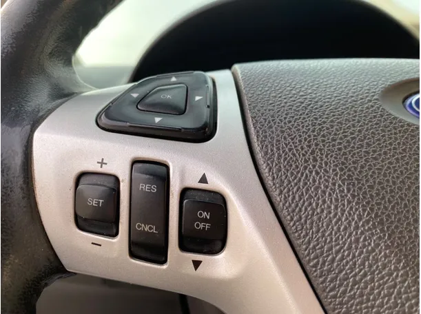 Car image 29