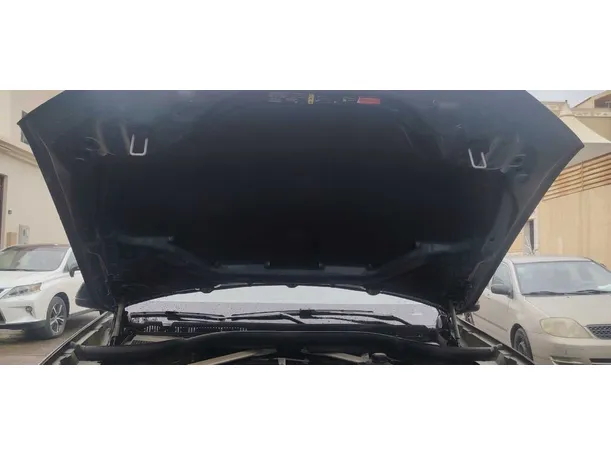 Car image 37