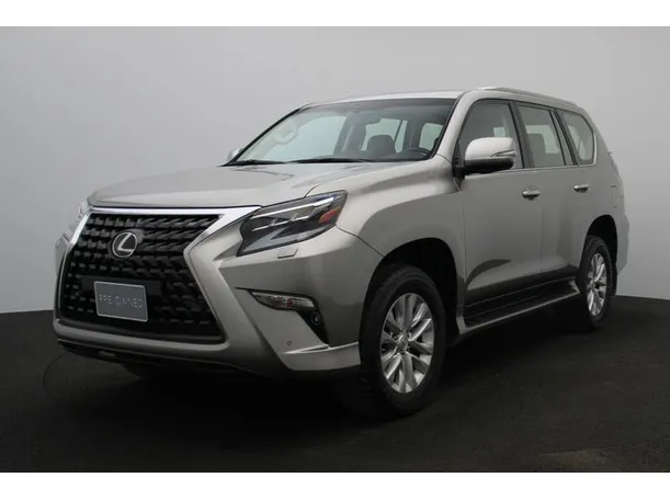 2023 Lexus GX460 in UAE
