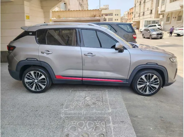 Car image 5