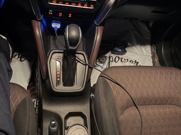 Car image 11