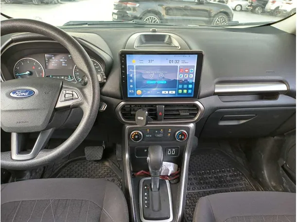Car image 18