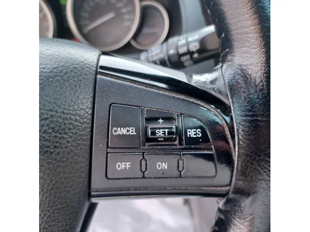 Car image 29