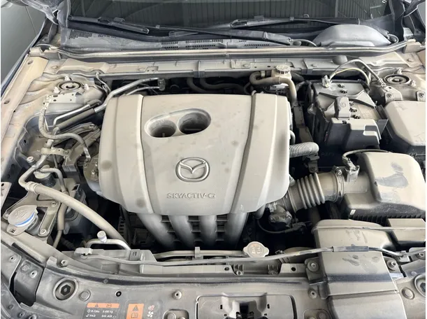 Car image 18
