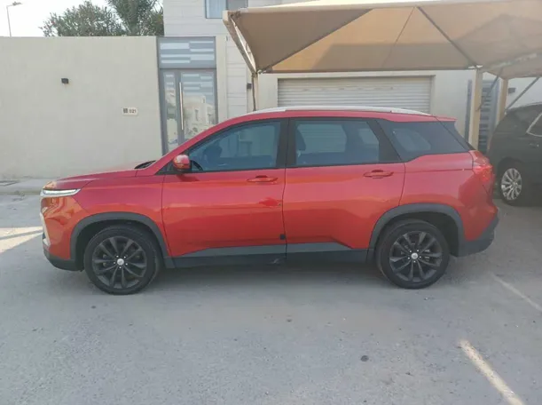 Car image 8