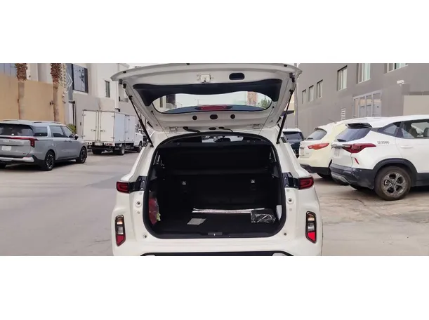 Car image 22