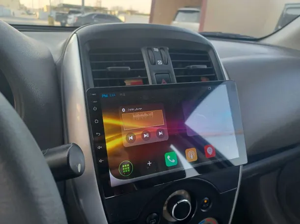 Car image 18