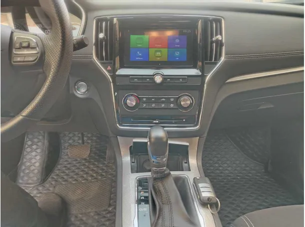 Car image 23