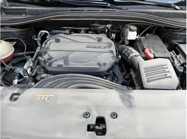 Car image 24