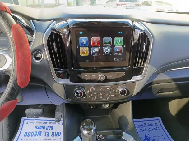 Car image 17