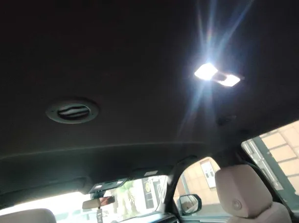 Car image 31